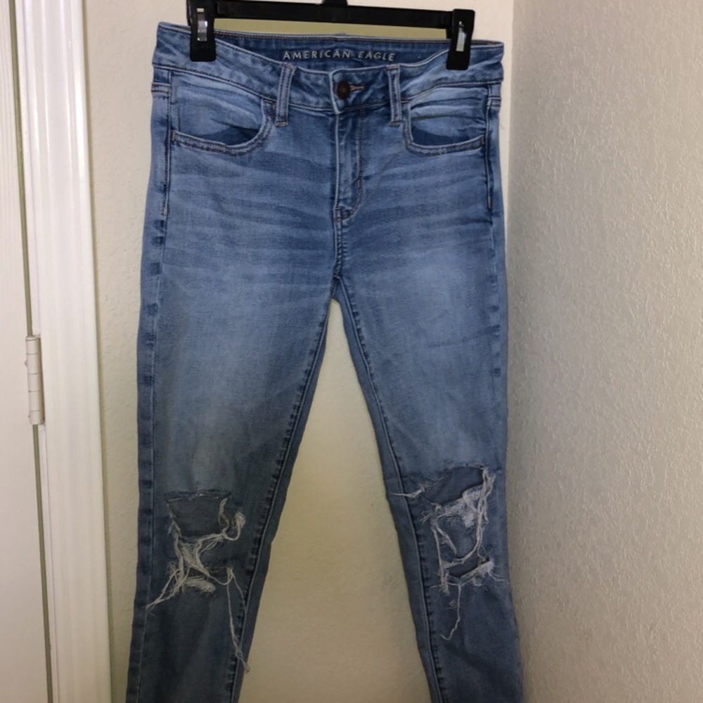 American Eagle Size 4 short